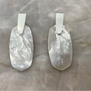Kendra Scott Aragon White Mother of Pearl Silver Earrings